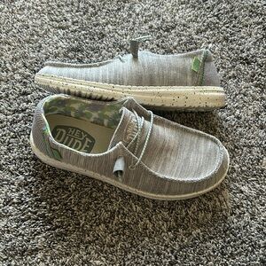 Hey Dude Wendy Stretch Sox. Women’s size 7 - never worn